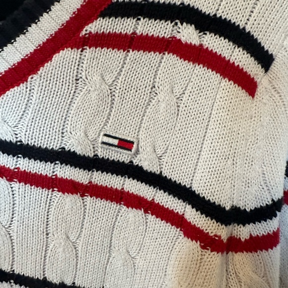 Tommy Jeans Sweater / Kids L fits like S for adults - Picture 2 of 6